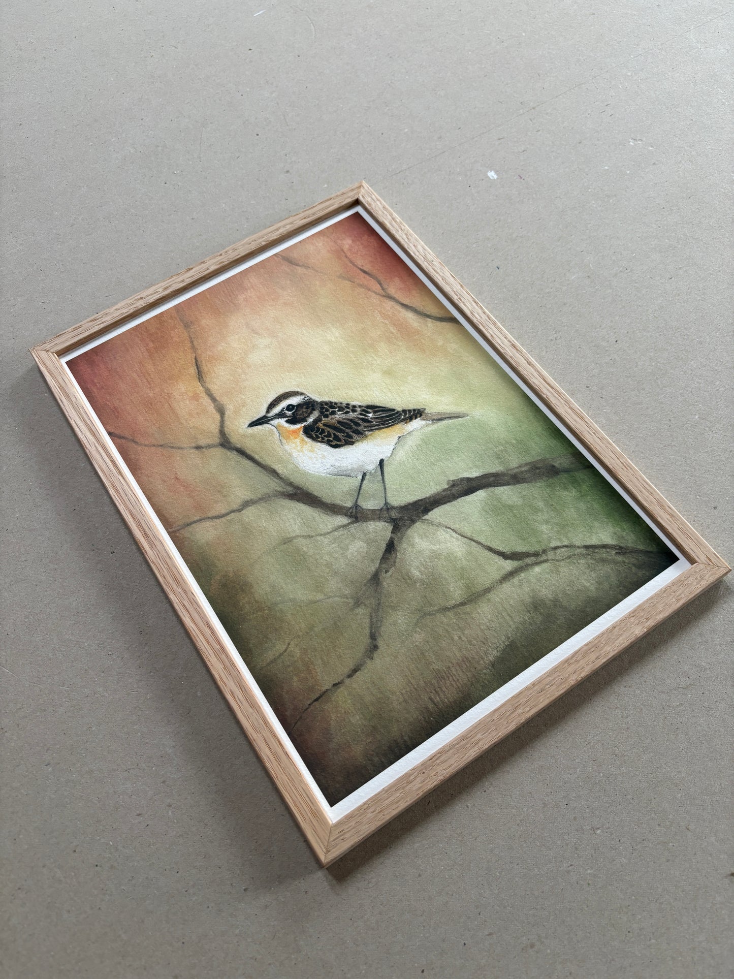 A4 Kunstdruck "Braunkehlchen" mit Rahmen Eiche