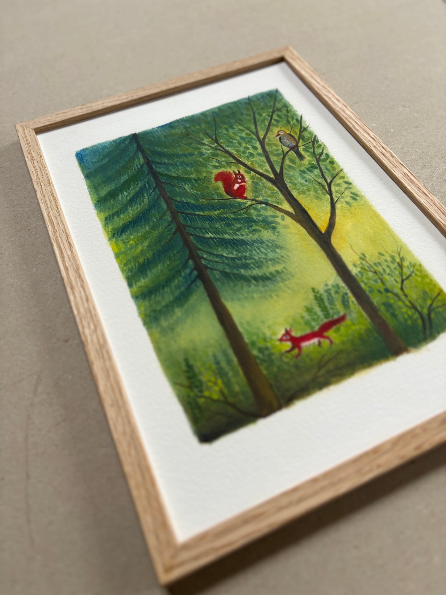 A4 Kunstdruck "Wald mit Fuchs und Eichhörnchen" mit Rahmen Eiche