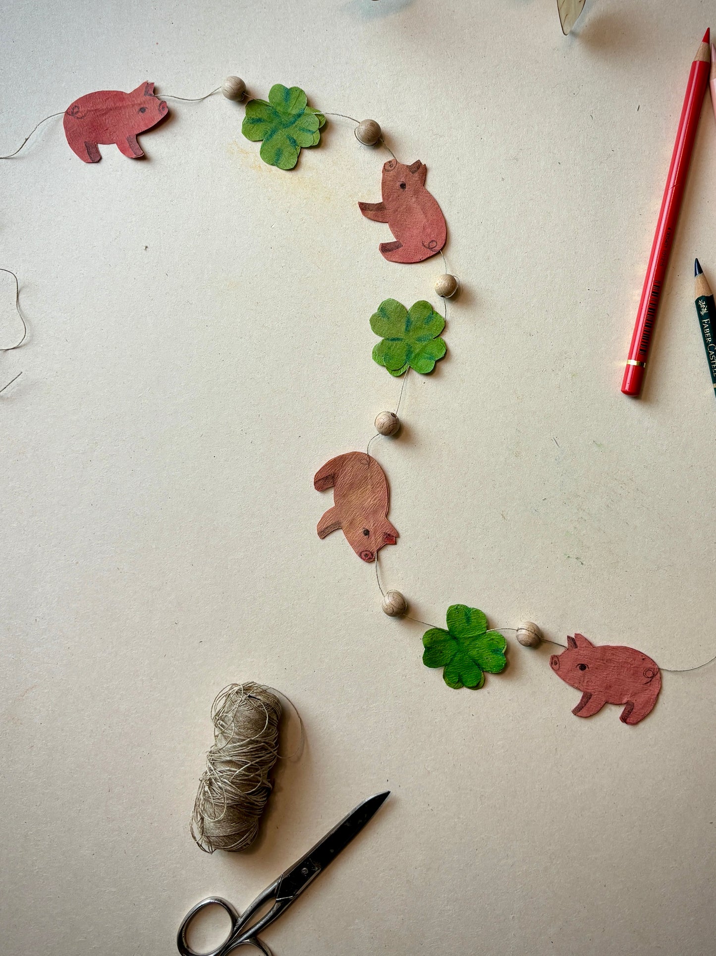 Gratis Vorlage Glücksbringer-Girlande (Pdf)