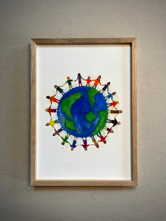 A4 Kunstdruck "Menschen und Erde" mit Rahmen Eiche